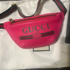 Gucci Fuchsia Leather Waist Bag Small Brand New.